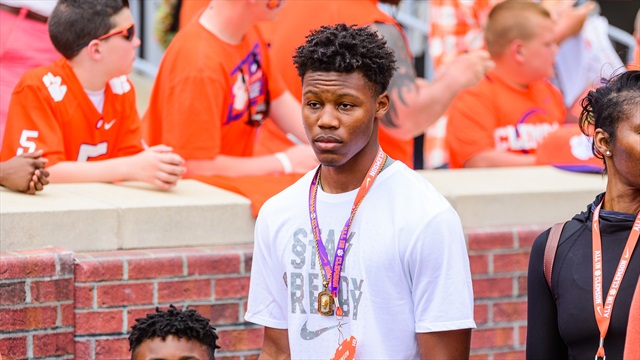 Ze'Vian Capers (Football Recruiting, 2020), swann