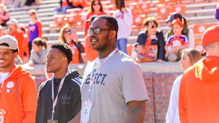 Clemson picks up commitment from 2020 4-star offensive lineman