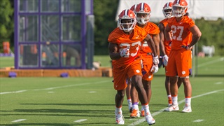August Camp: Lyn-J Dixon's progression, thoughts on the pecking order at RB