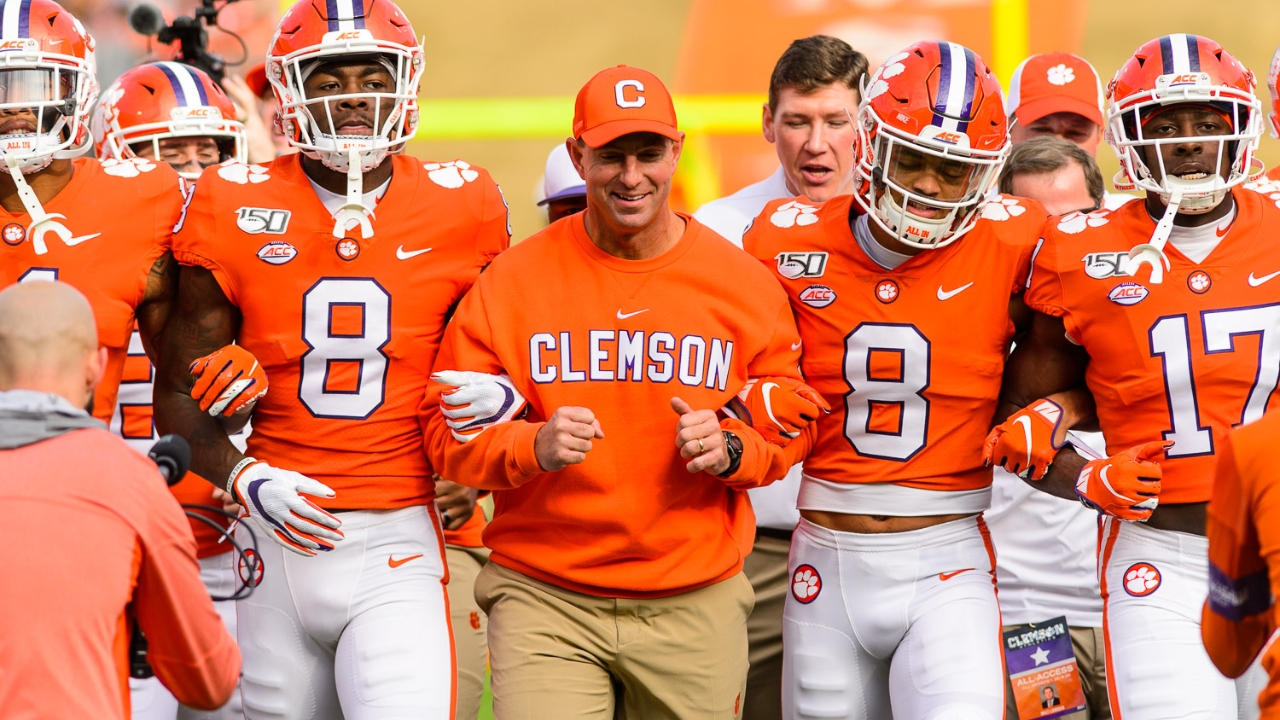 Clemson football: Baylon Spector gets selected in the NFL draft