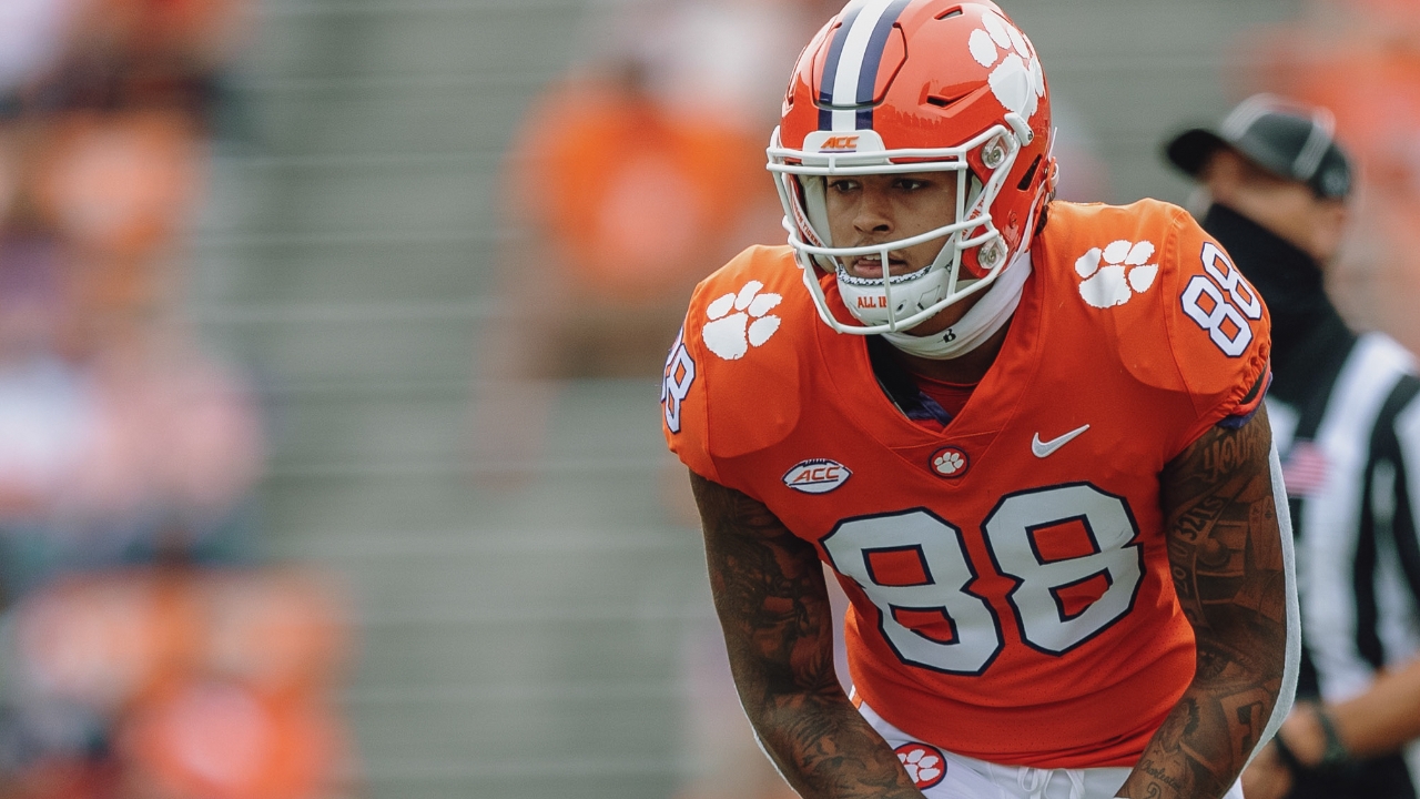 Clemson football: Braden Galloway announces NIL deal with his own logo