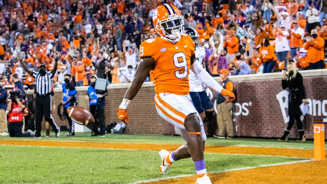 Jaguars select Travis Etienne, makes history as he joins Clemson