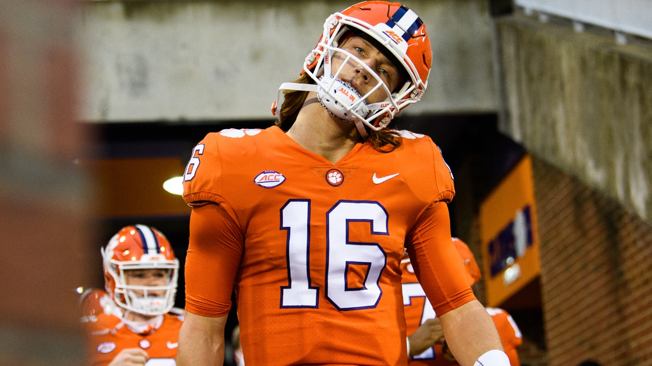 Clemson QB Lawrence: “I have the option” to leave or stay – The