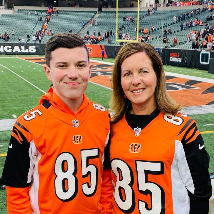 Tee Higgins wears Oak Ridge, Clemson jersey number with Bengals