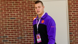 Clemson enters stakes for Texas four-star Blake Frazier: 'I was shocked & beyond excited'