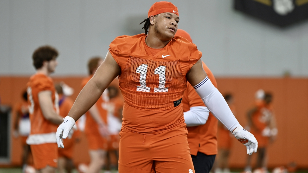 Swinney On Clemson's Young Defensive Linemen: 'It’s Hard To Miss Those ...