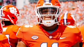 Tight ends show promise and mid-year enrollees flash in annual Orange and White Game