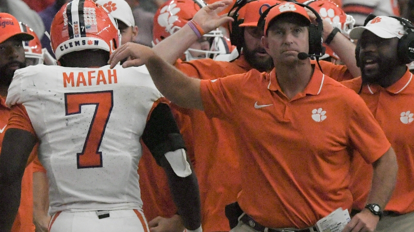 Swinney says veteran defenders 'set the tone' for Clemson's win at Syracuse