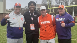 Three and Out: Clemson intrigues Top-30 visitor, updating DL board, UGA commit plans visit