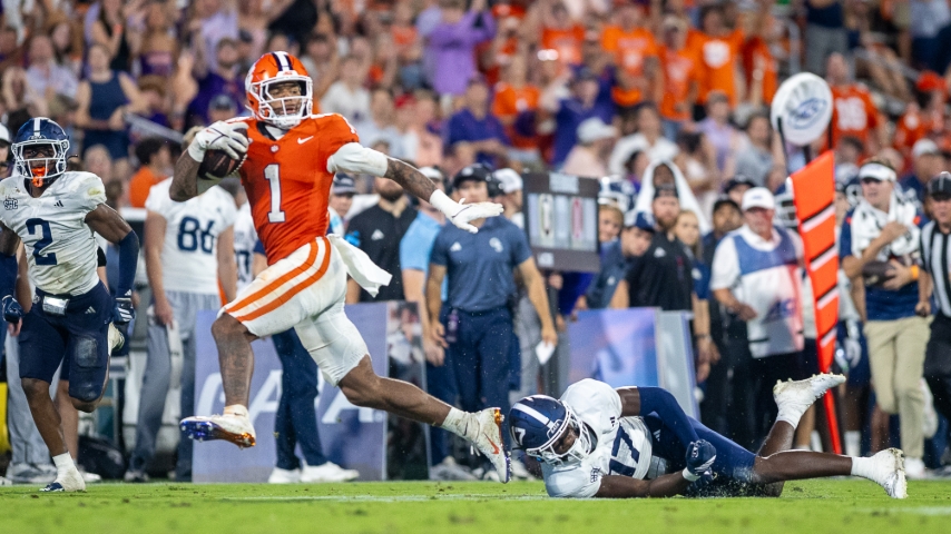 Clemson’s Late-Night Start to 2026 Has a Bizarre Historical Comparison