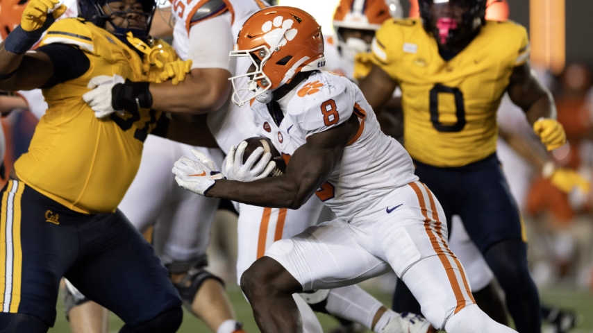 Davidson, Wesco Deliver Big Plays as Clemson Knocks Off Cal, 24-10